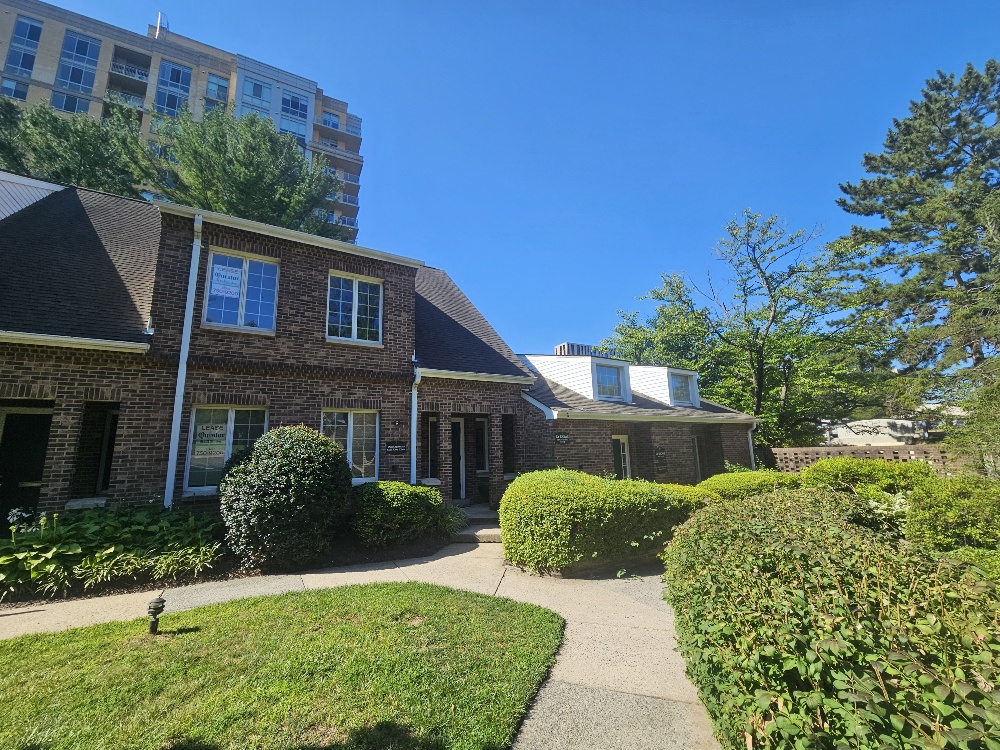11735 & 11737 Bowman Green Drive